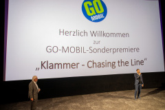 Go-Mobil-Premiere-Klammer-Chasing-the-Line-300-von-325