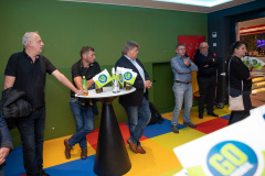 Go-Mobil-Premiere-Klammer-Chasing-the-Line-80-von-325